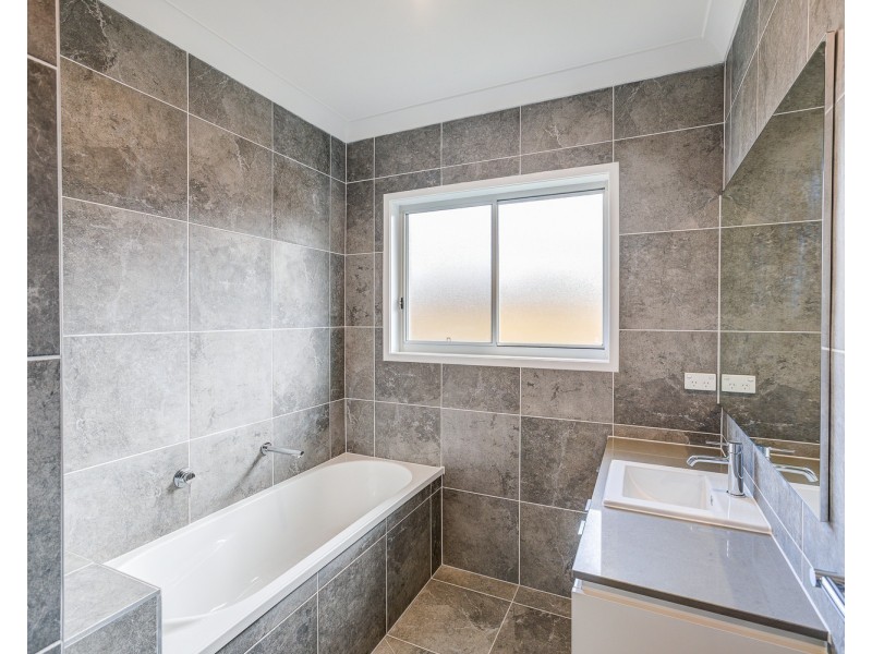 6 Fraser Street, Logan Reserve QLD 4133