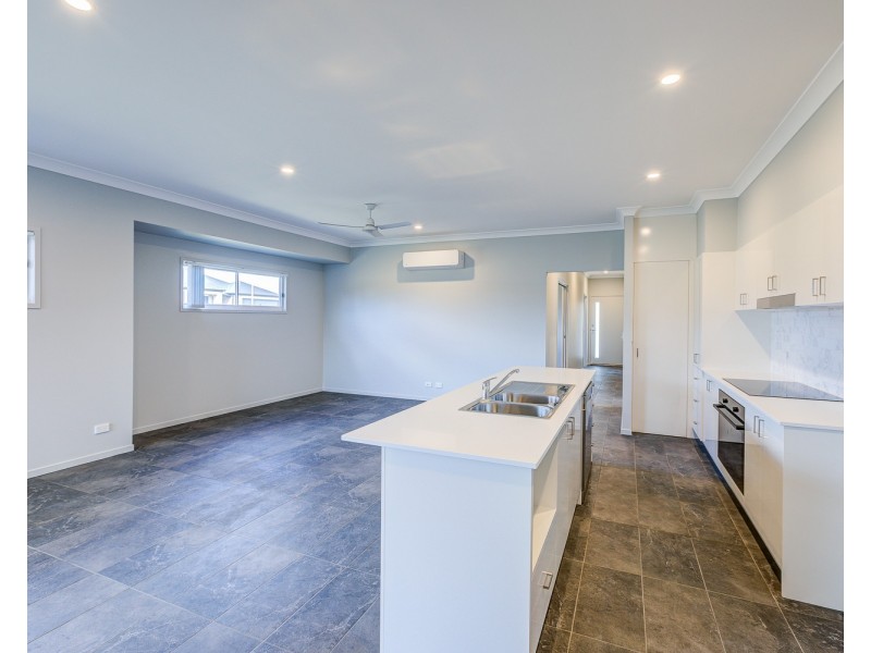 18 Fraser Street, Logan Reserve QLD 4133