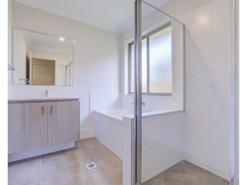 9 Laverton Street, Ormeau QLD 4208