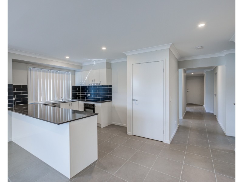 18 Maddox Street, Logan Reserve QLD 4133