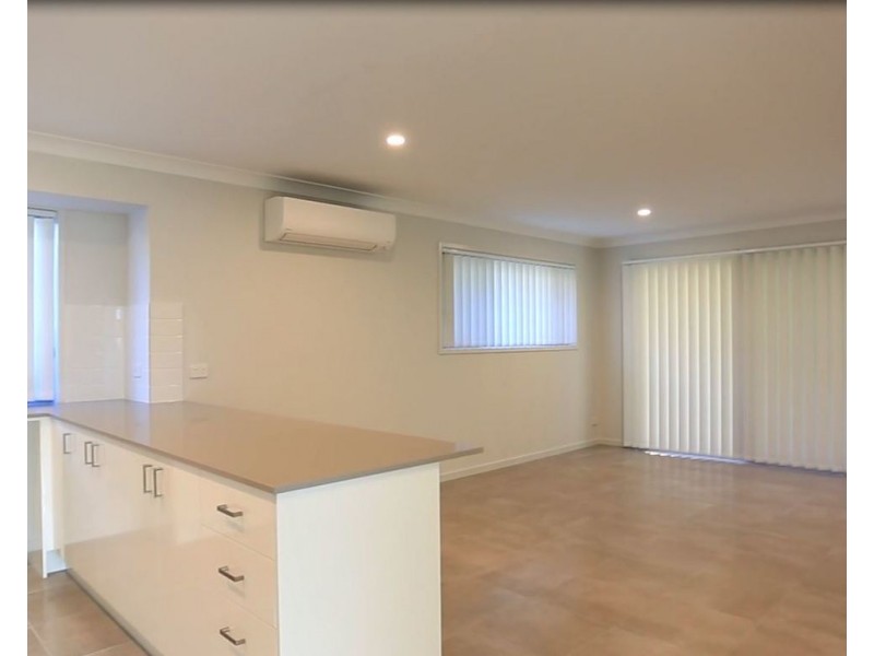 4 Pembroke Street, Pimpama QLD 4209