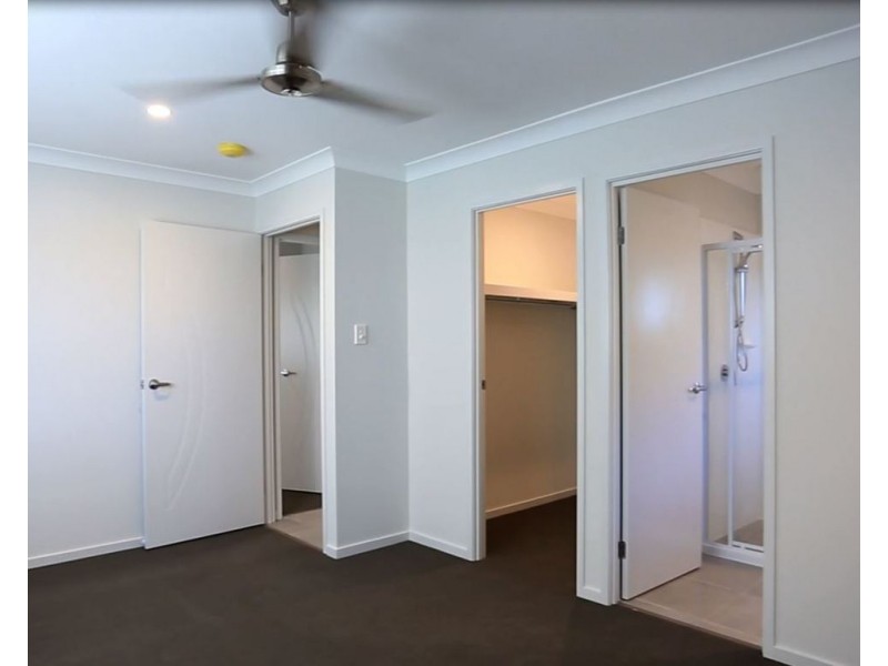 4 Pembroke Street, Pimpama QLD 4209
