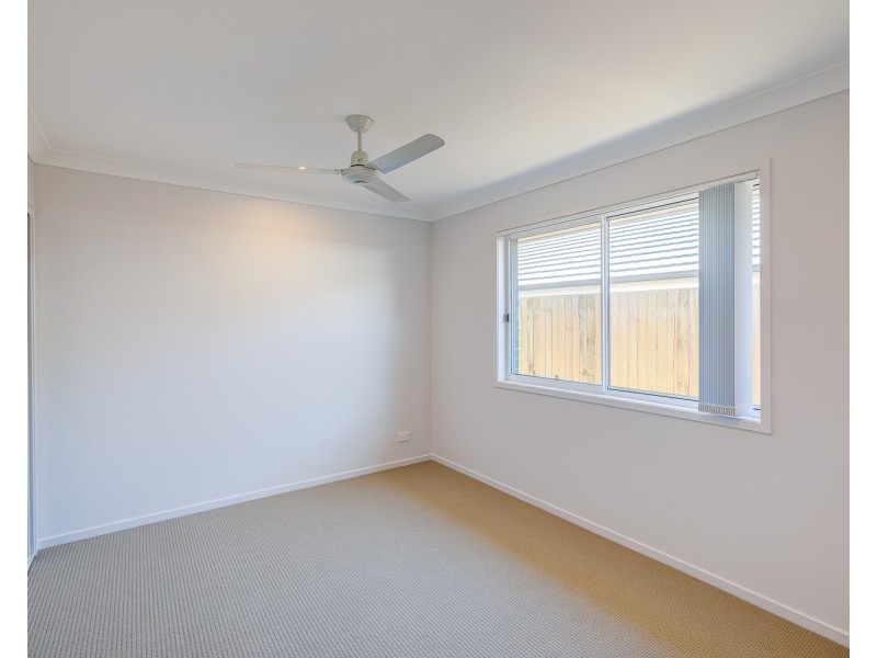 34 Raven Court, Park Ridge QLD 4125