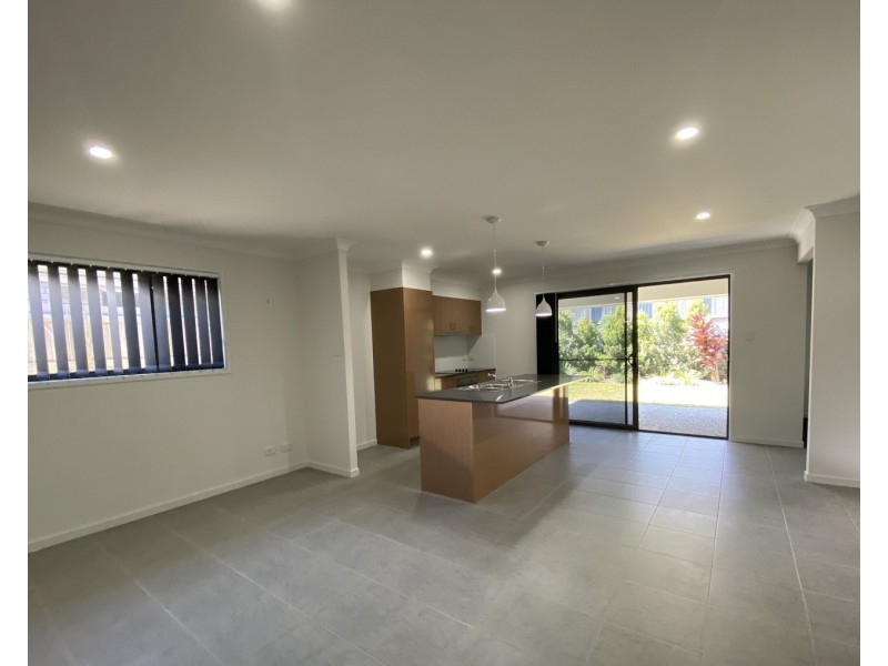 3 Steves Way, Coomera QLD 4209
