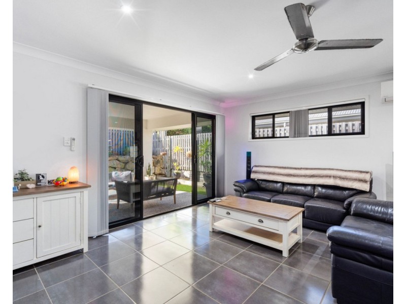 106 Fountain Street, Pimpama QLD 4209