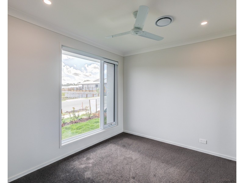11 Sago Road, Park Ridge QLD 4125
