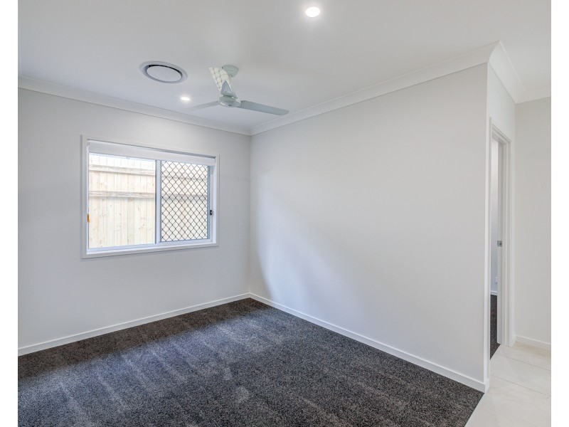 11 Sago Road, Park Ridge QLD 4125