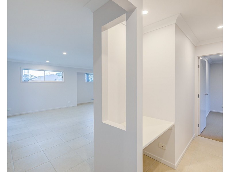 12 Roupell Street, Logan Reserve QLD 4133