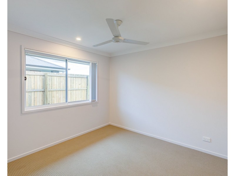 12 Roupell Street, Logan Reserve QLD 4133