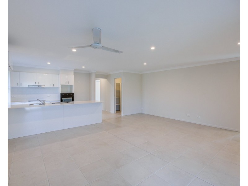 12 Fraser Street, Logan Central QLD 4114