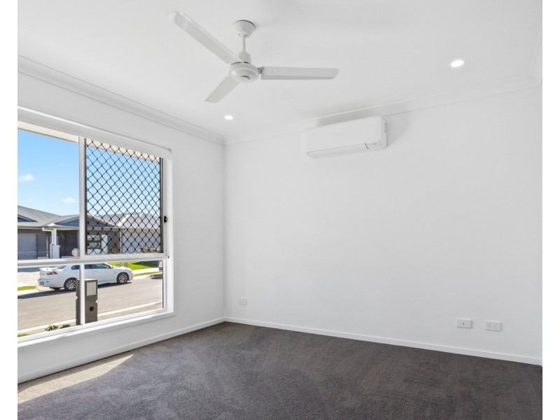 1 Banjo Drive, Walloon QLD 4306