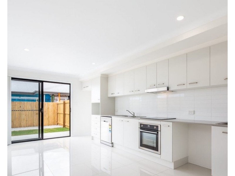 2/13 Mount Crosby Street, Park Ridge QLD 4125