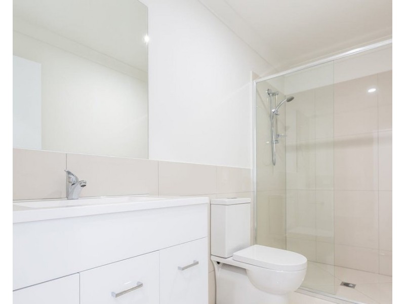 2/13 Mount Crosby Street, Park Ridge QLD 4125