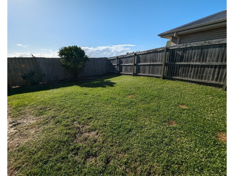 4 Benwerrin Street, Pimpama QLD 4209