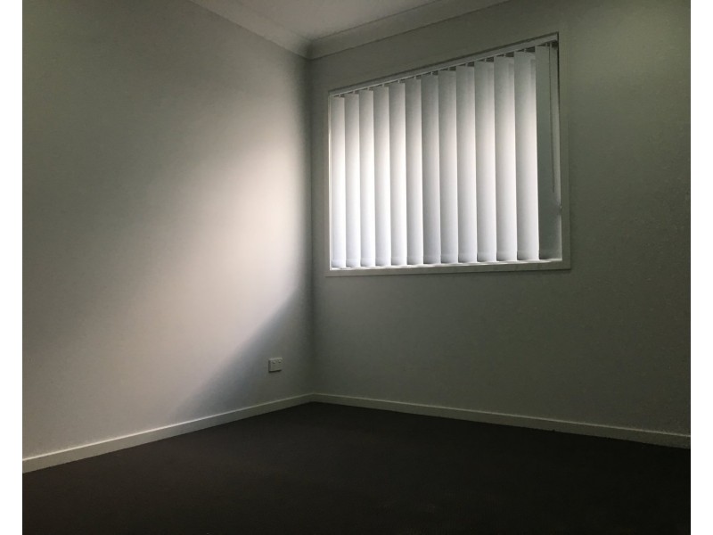 11 Hillsborough Place, Pimpama QLD 4209