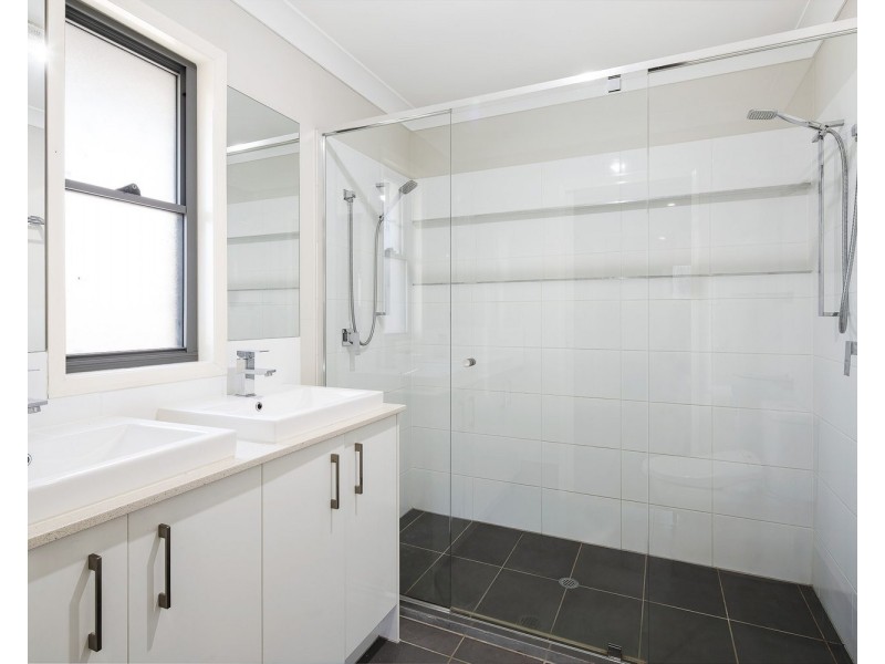 66 Edgeware Road, Pimpama QLD 4209