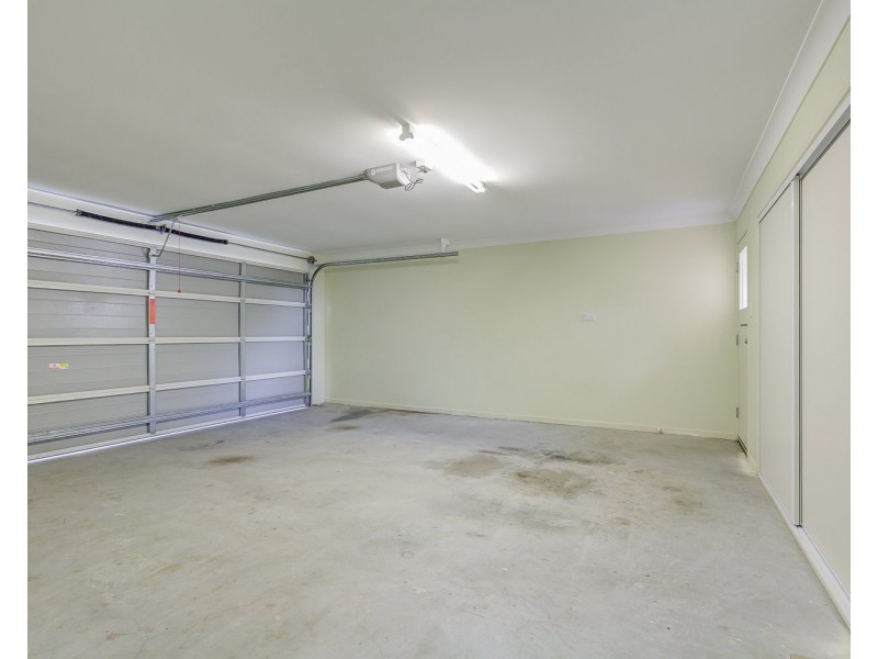 13 Woodrose Circuit, Pimpama QLD 4209