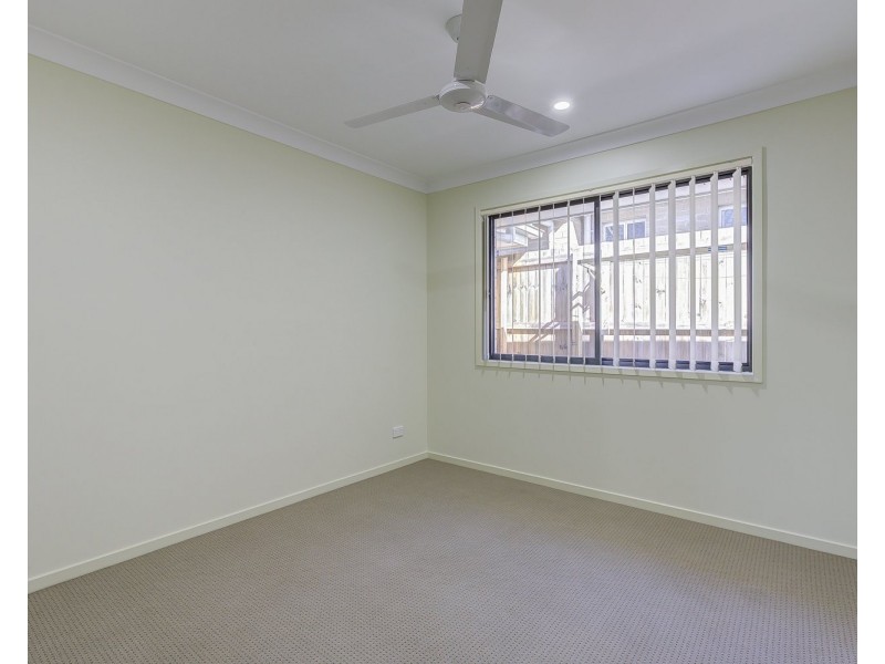 13 Woodrose Circuit, Pimpama QLD 4209