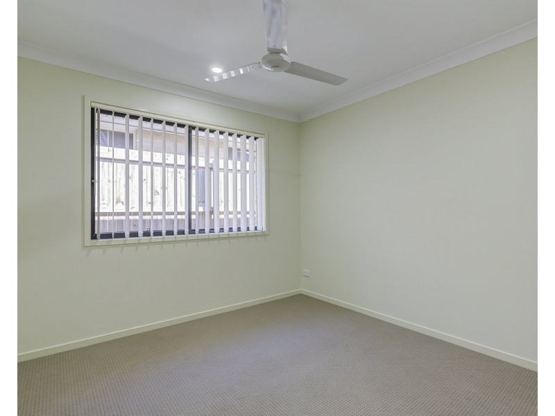 13 Woodrose Circuit, Pimpama QLD 4209