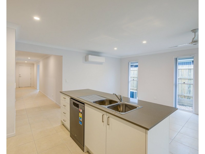 13  Maddox Street, Logan Reserve QLD 4133