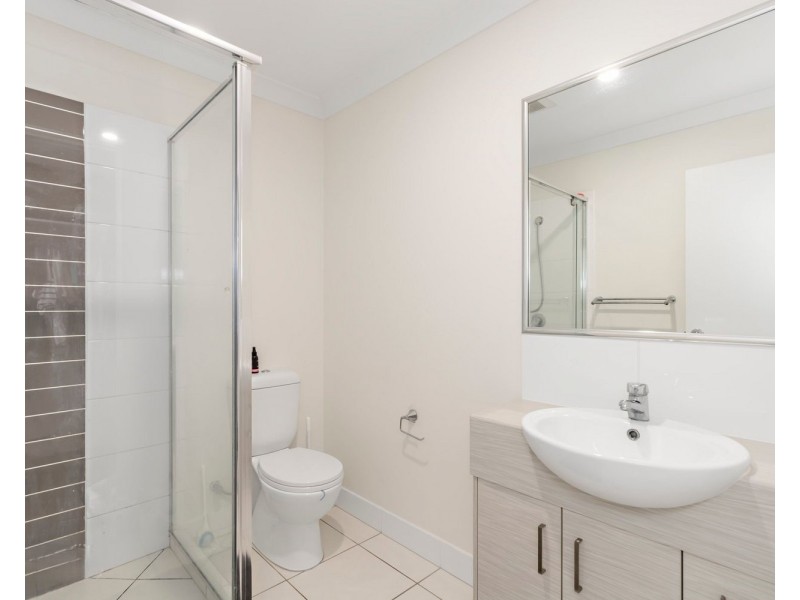 20/4 Rhiana Street, Pimpama QLD 4209