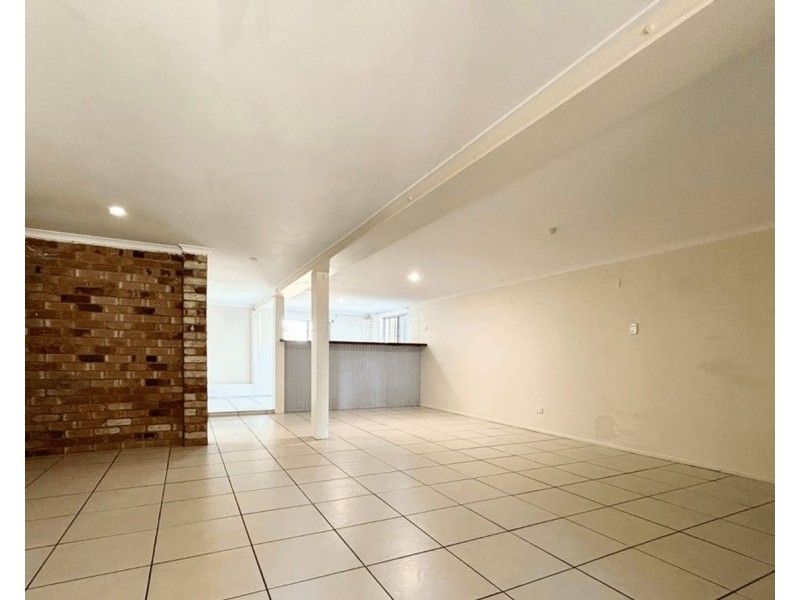 68 Somerset Street, Kallangur QLD 4503