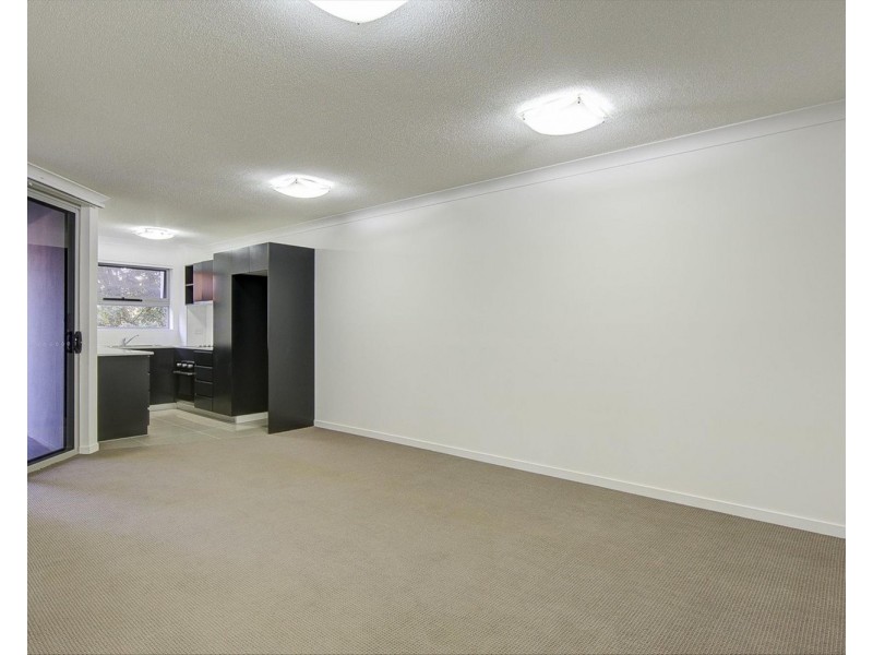 5/14-16 Proud Street, Labrador QLD 4215