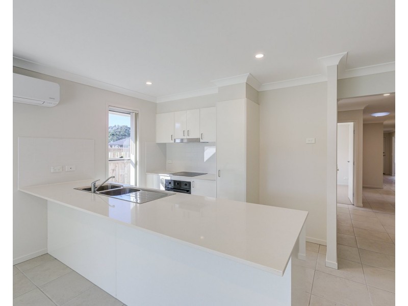 16 Graham Circuit, Logan Reserve QLD 4133