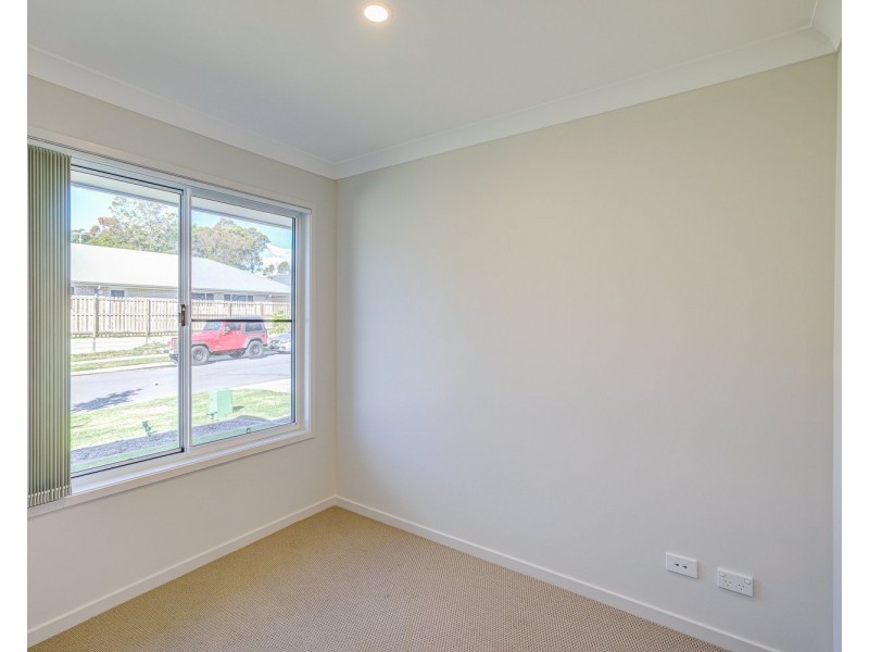 16 Graham Circuit, Logan Reserve QLD 4133
