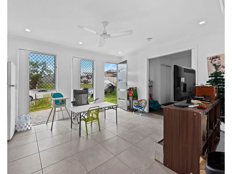9A Sophora Road, Holmview QLD 4207