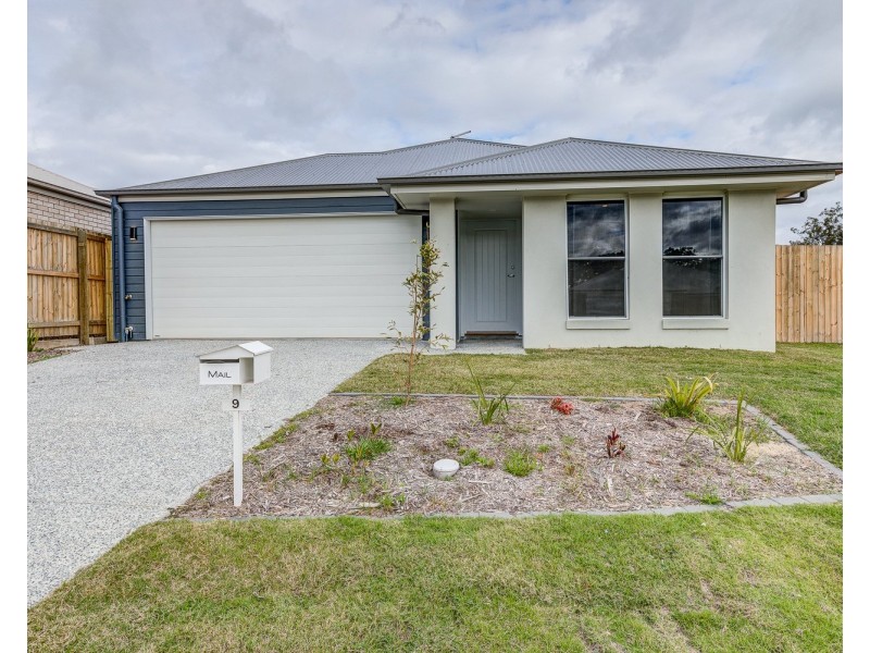 9 Graham Circuit, Logan Reserve QLD 4133