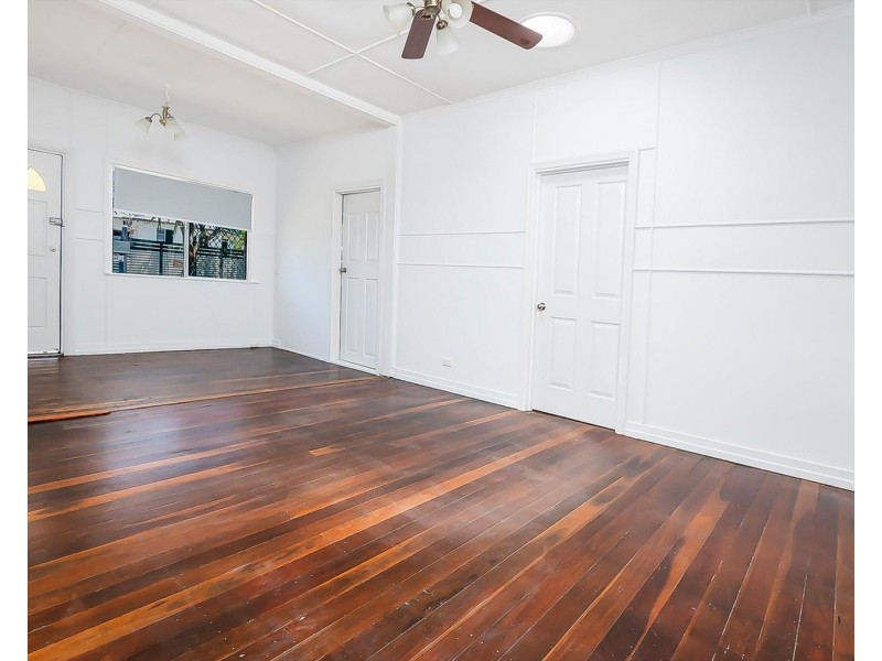 12 Margaret Street, Booval QLD 4304