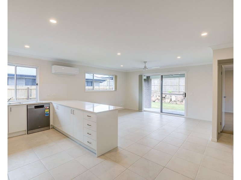 15 Maddox Street, Logan Reserve QLD 4133
