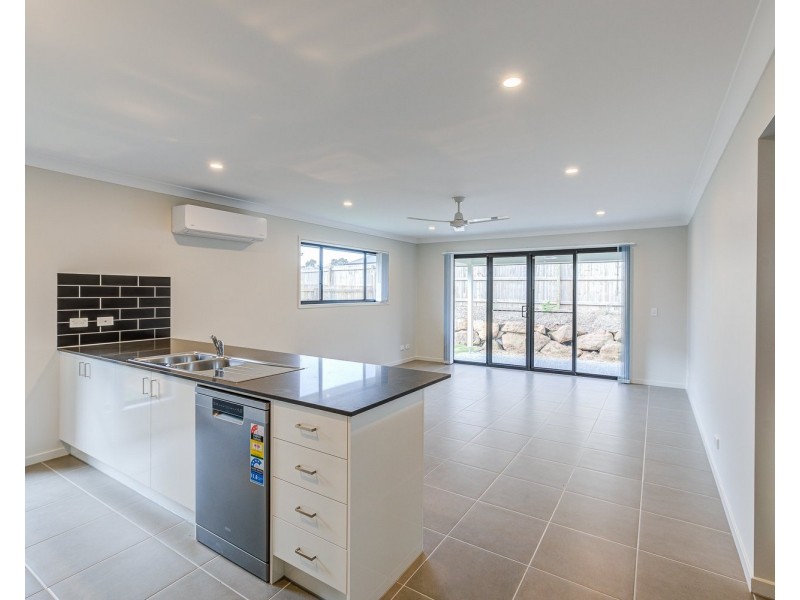 17 Maddox Street, Logan Reserve QLD 4133