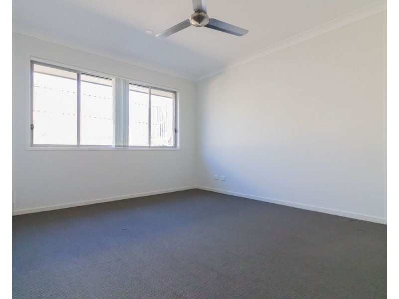 70 Fountain Street, Pimpama QLD 4209