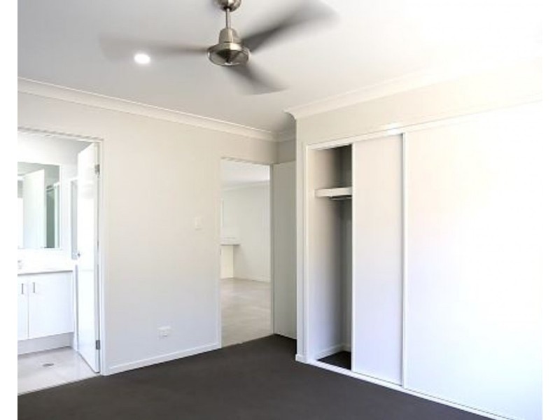 70 Fountain Street, Pimpama QLD 4209