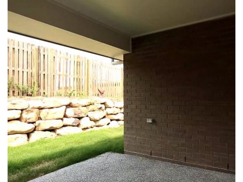 70 Fountain Street, Pimpama QLD 4209