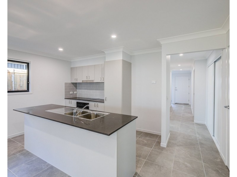 27 Cavanagh Drive, Logan Reserve QLD 4133