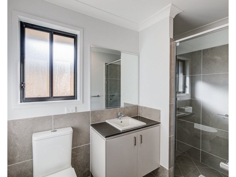 27 Cavanagh Drive, Logan Reserve QLD 4133