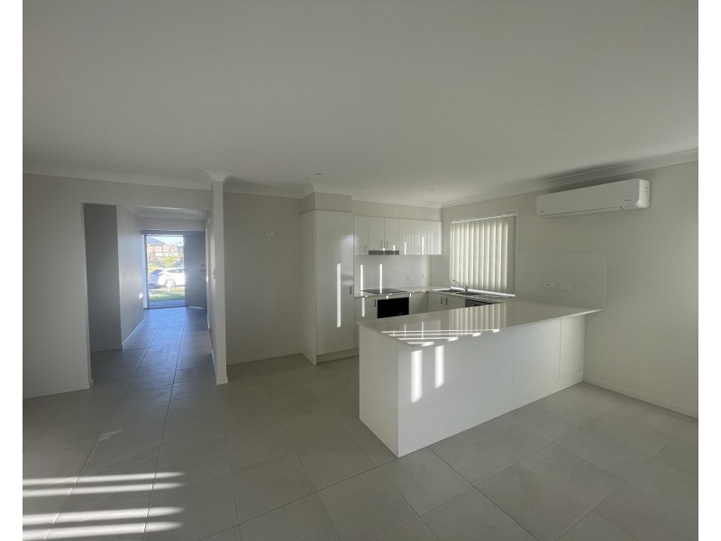 20 Graham Circuit, Logan Reserve QLD 4133