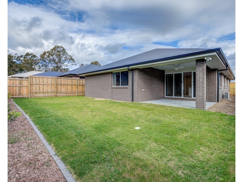 20 Graham Circuit, Logan Reserve QLD 4133