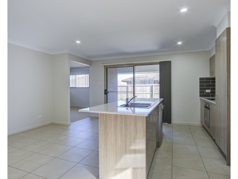 44 Brookfield Street, Pimpama QLD 4209