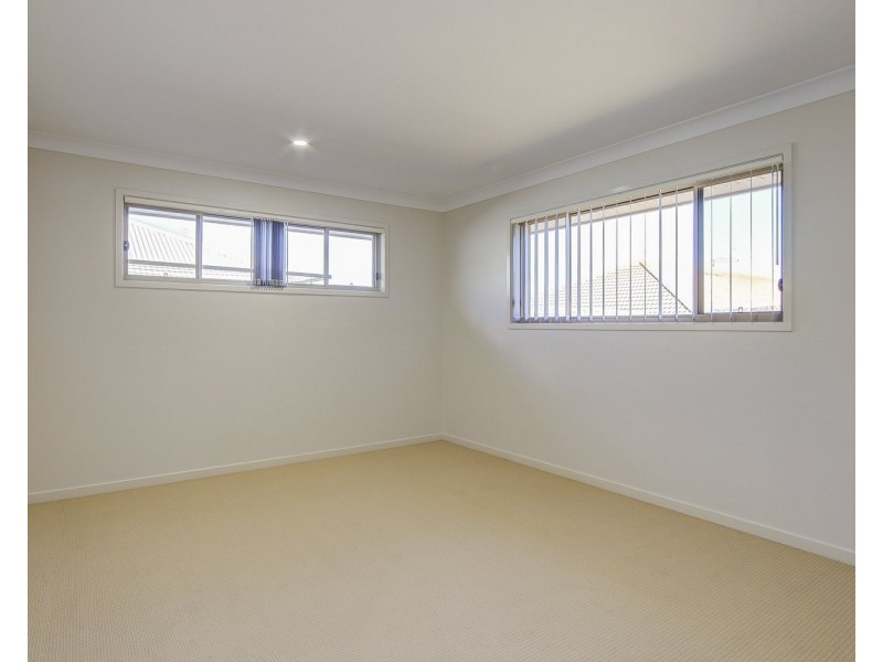 44 Brookfield Street, Pimpama QLD 4209
