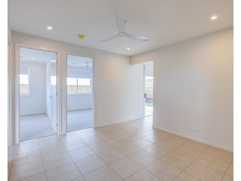 25 Cranberry Street, Greenbank QLD 4124