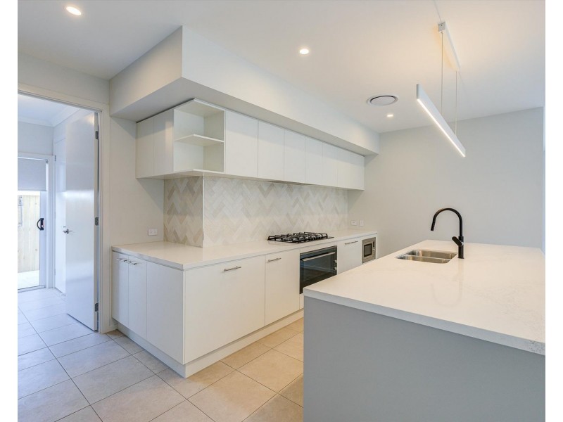 25 Cranberry Street, Greenbank QLD 4124