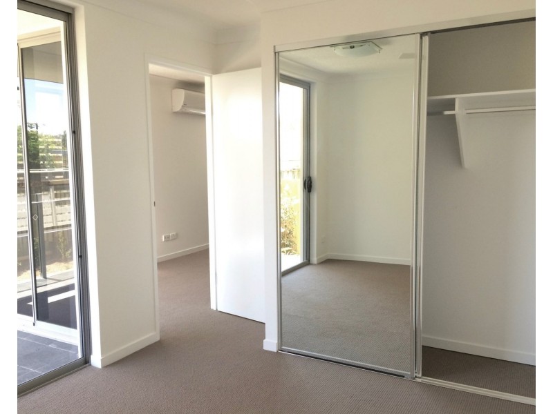 6/14-16 Proud Street, Labrador QLD 4215