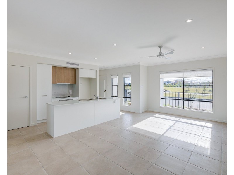 50 Livistona Street, Redland Bay QLD 4165