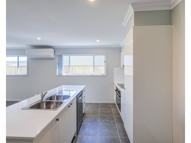 9 Carnaby Way, Logan Reserve QLD 4133