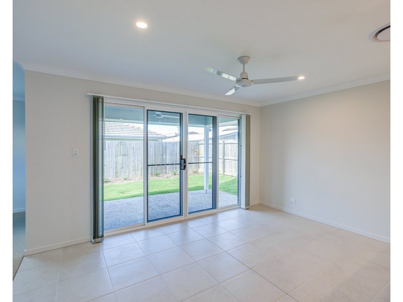 19 Hamersley Street, Pimpama QLD 4209