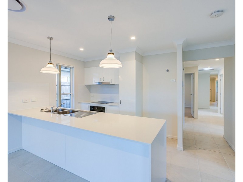19 Hamersley Street, Pimpama QLD 4209